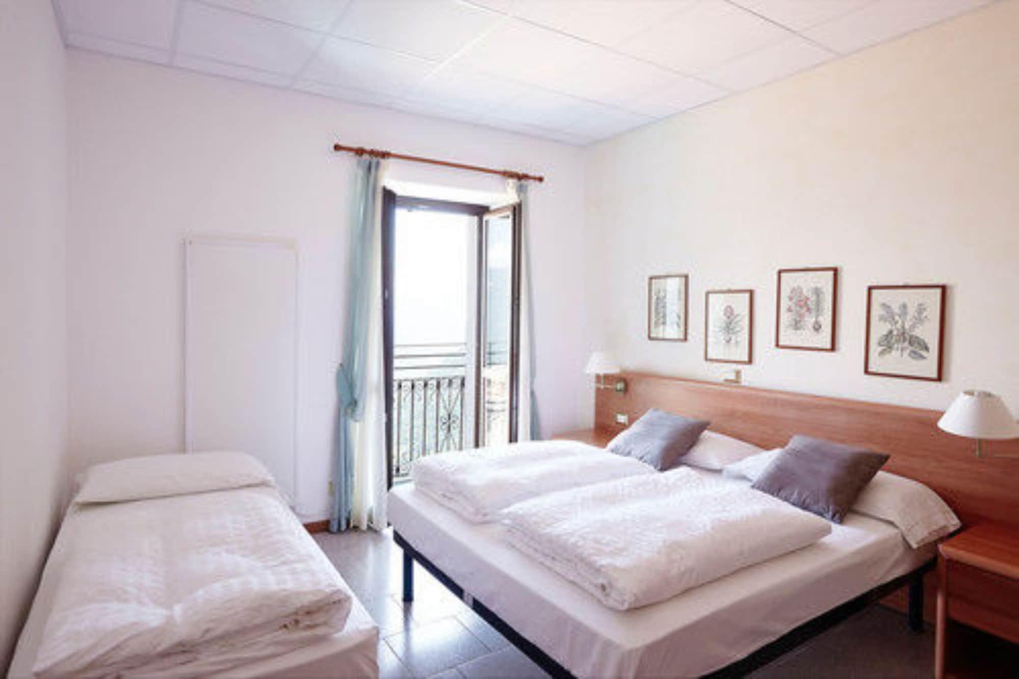 Hotel Paradiso Como Brunate Exterior foto