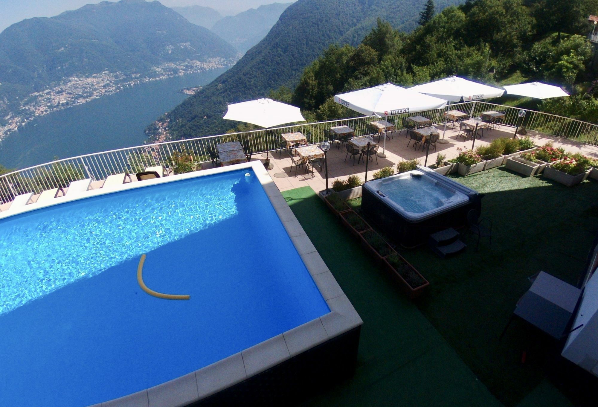 Hotel Paradiso Como Brunate Exterior foto